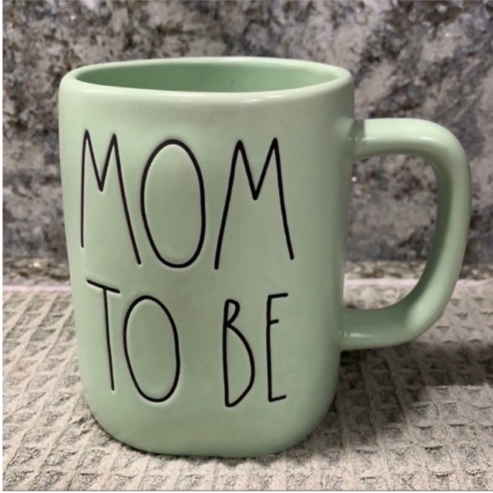 NWT Rae Dunn “MOM TO BE” Mint Green 16 oz Ceramic Mug